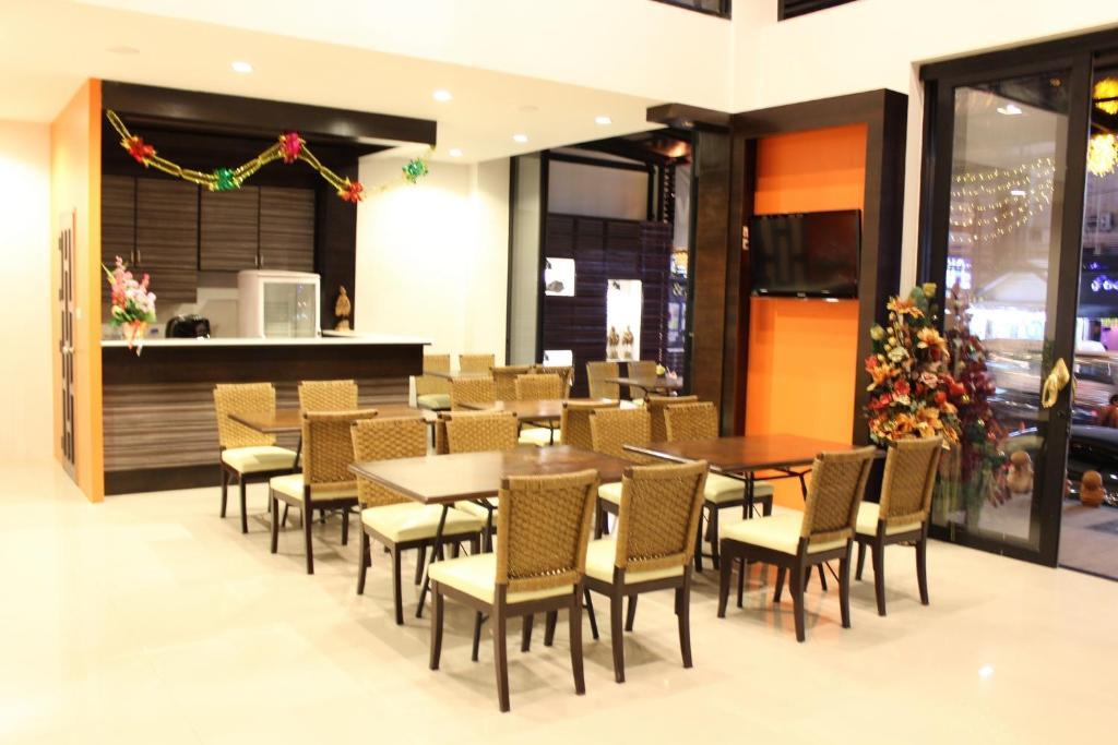 Maytara Hotel Pattaya Buitenkant foto