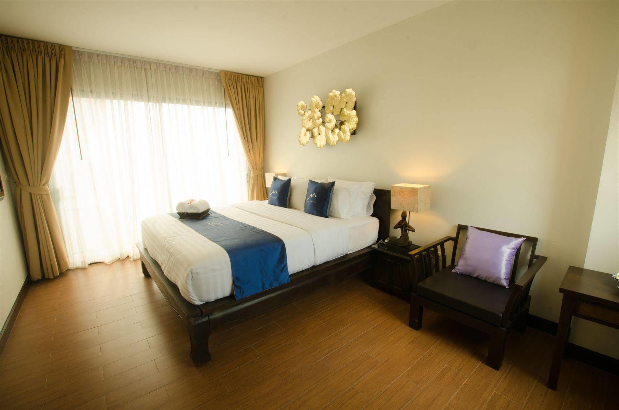 Maytara Hotel Pattaya Buitenkant foto