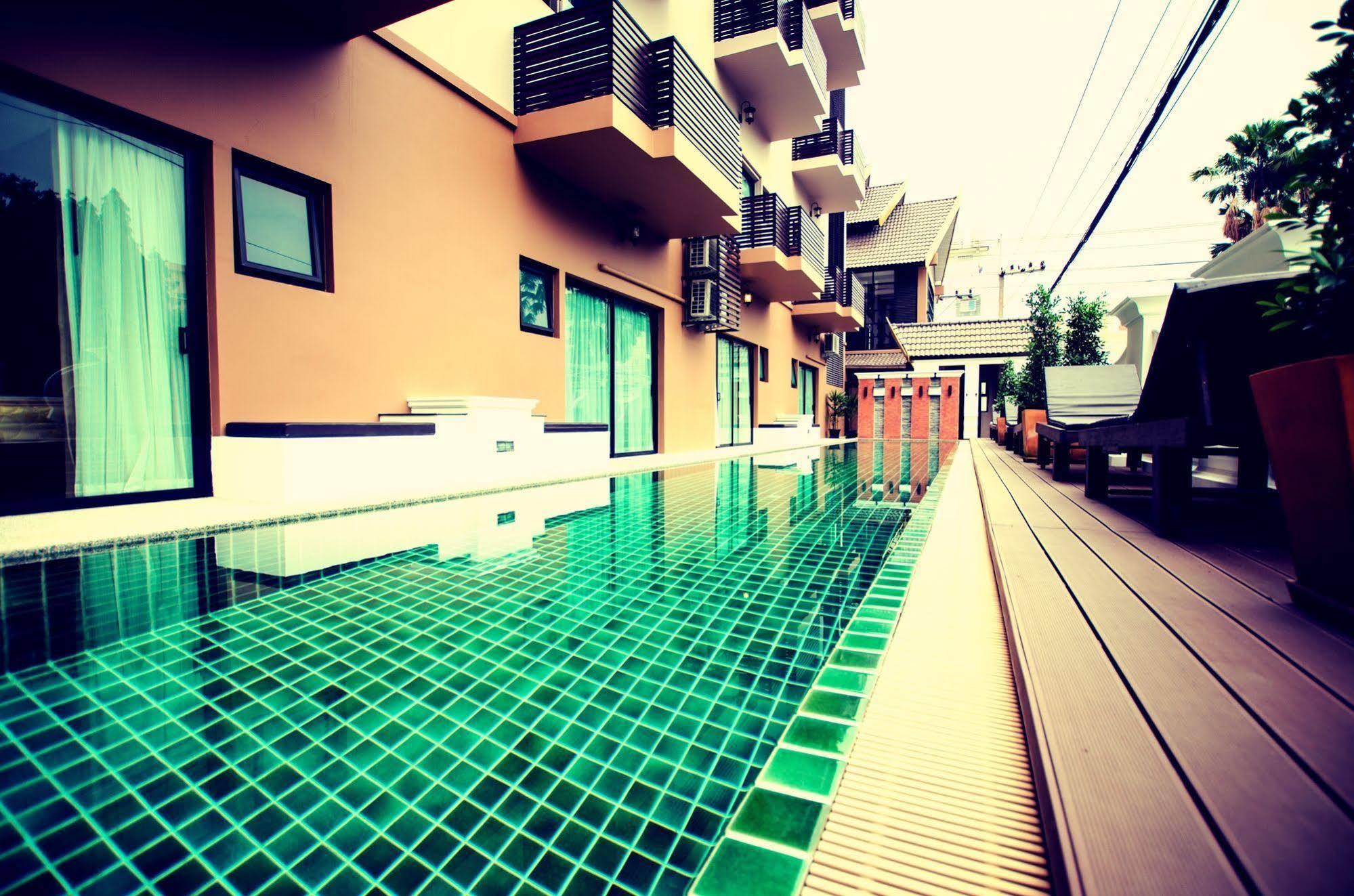 Maytara Hotel Pattaya Buitenkant foto